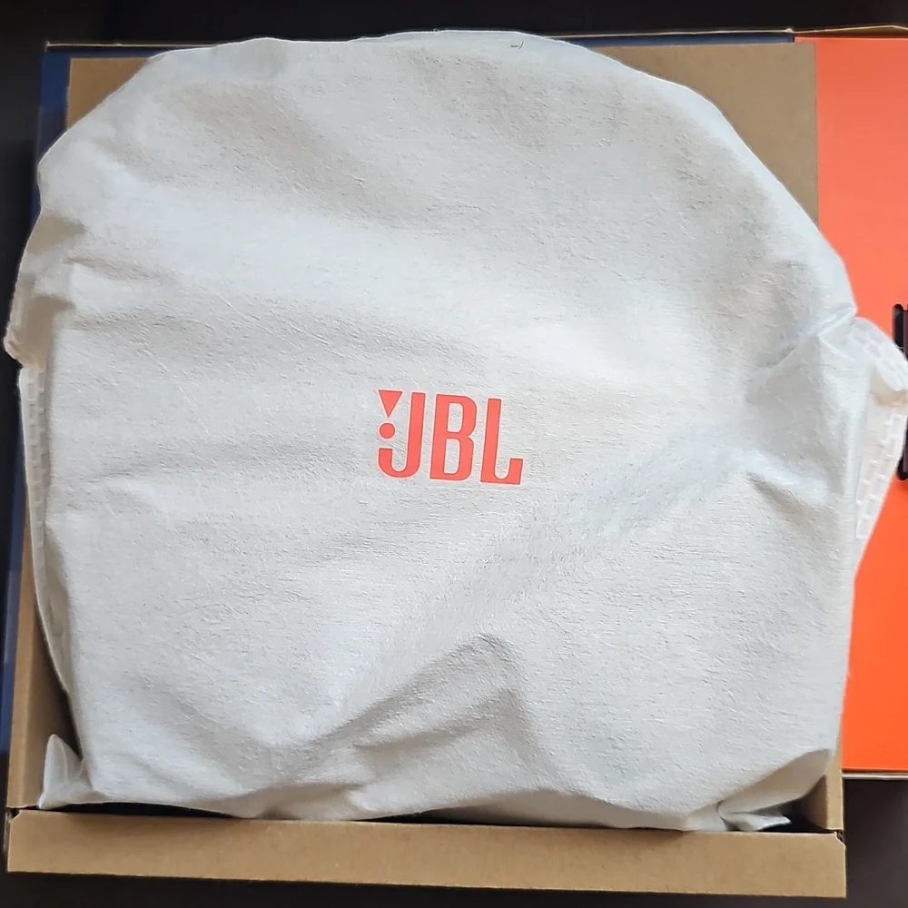 New JBL Tune 720BT- Wireless Over-Ear Headphones 76H Foldable Lightweight Blue - Picture 12 of 12